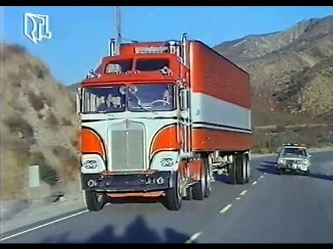 Kenworth K 100 Aerodyne, rot/weiss BJ and the Bear US TV Serie